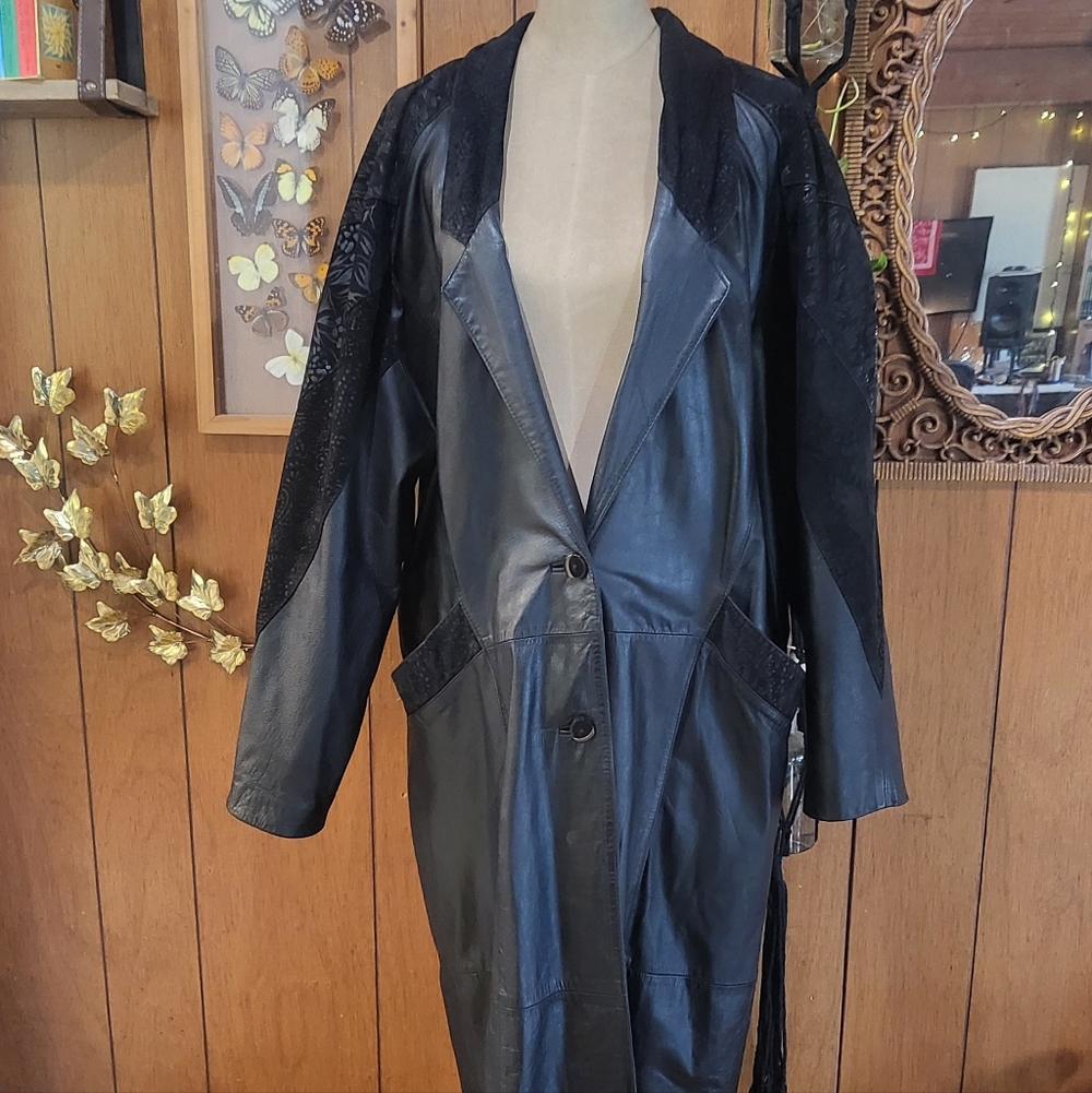 Pelle Pelle Women's Vintage 80's Black Leather Coat